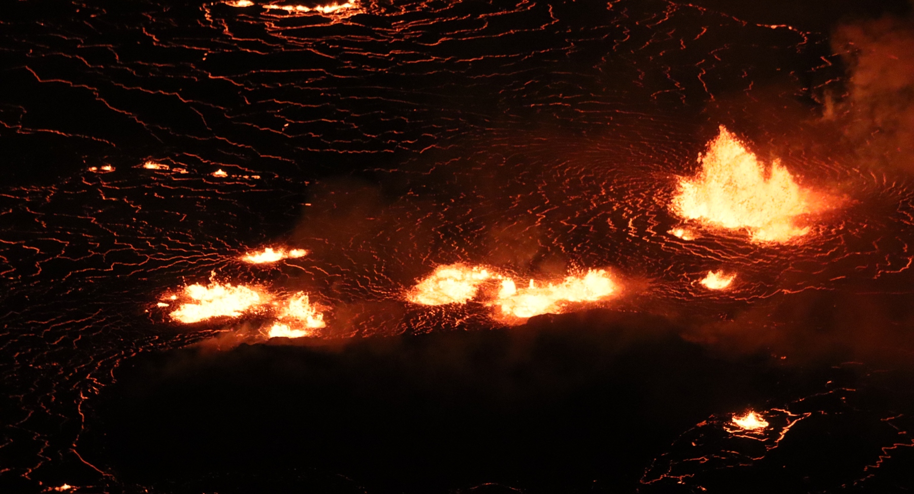 Une Nouvelle Ruption Du Lac De Lave Du Volcan Kilauea En Images